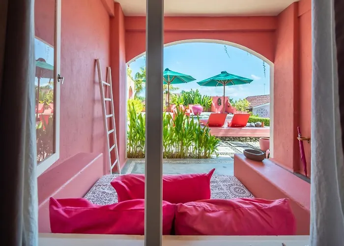 Pinkcoco - Constant Surprises & For Cool Adults Only فندق